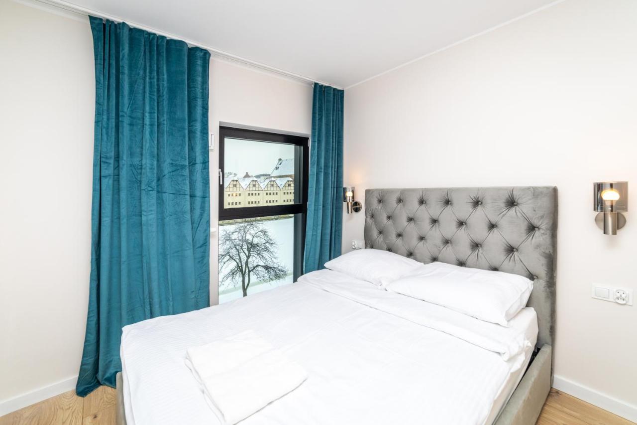 Pobookowane River View Apartments Гданск Екстериор снимка