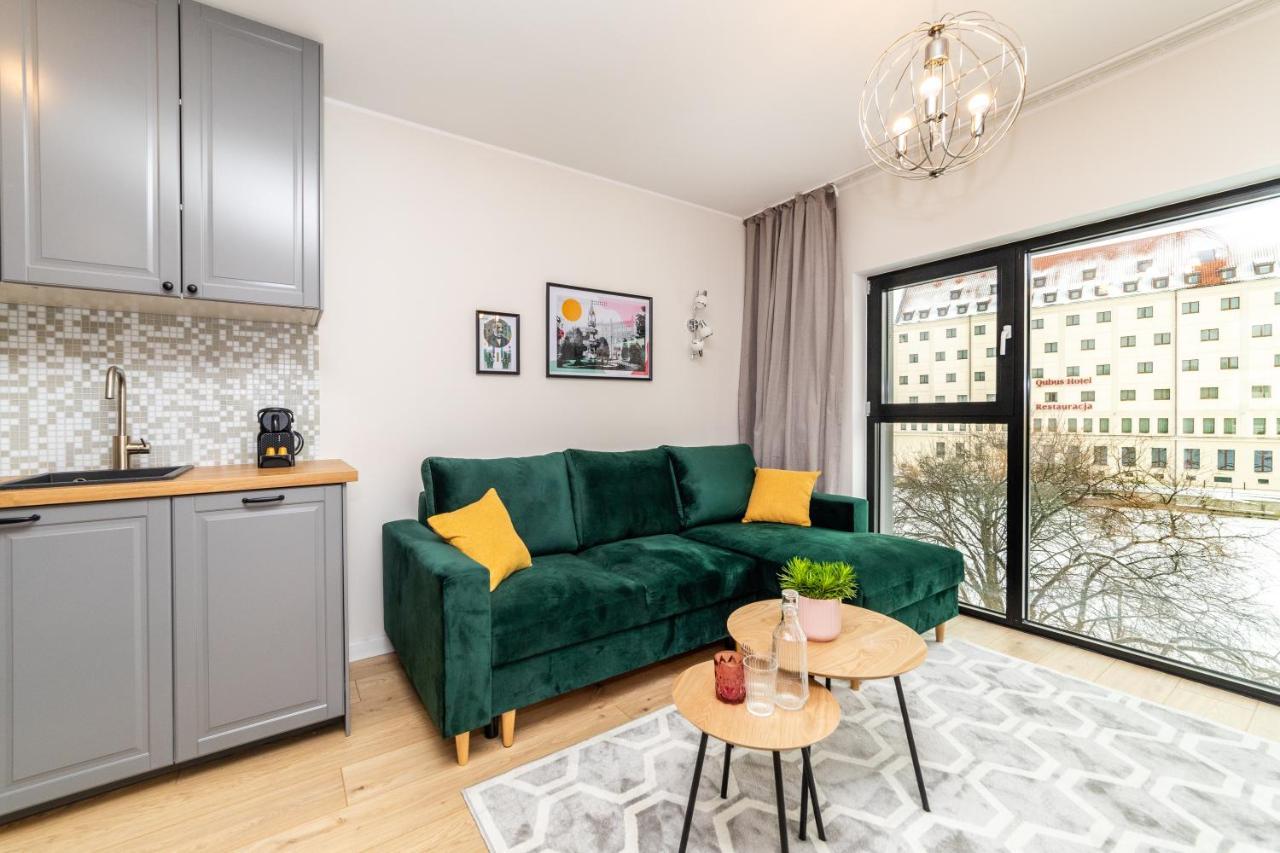 Pobookowane River View Apartments Гданск Екстериор снимка