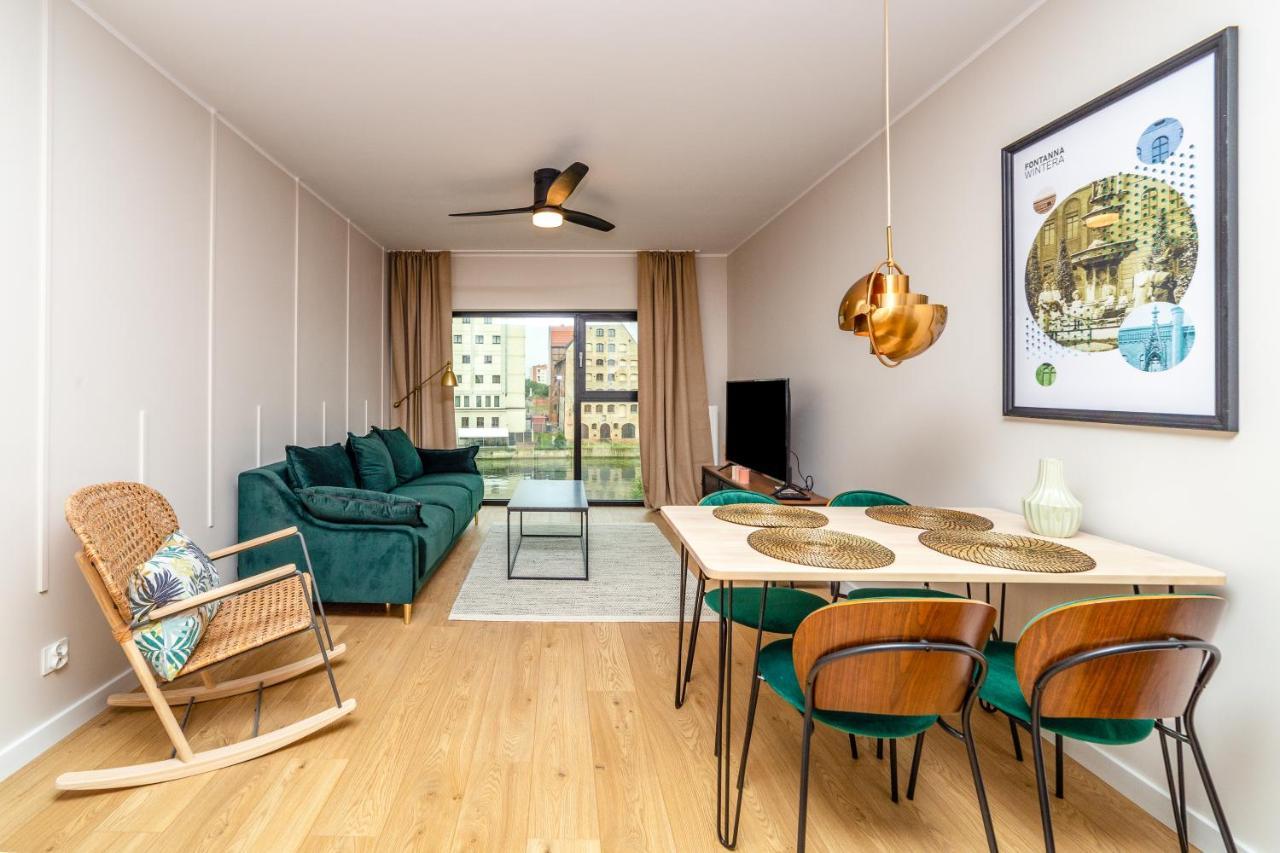 Pobookowane River View Apartments Гданск Екстериор снимка