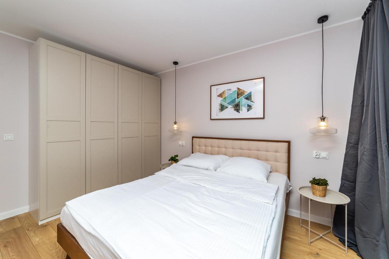 Pobookowane River View Apartments Гданск Екстериор снимка