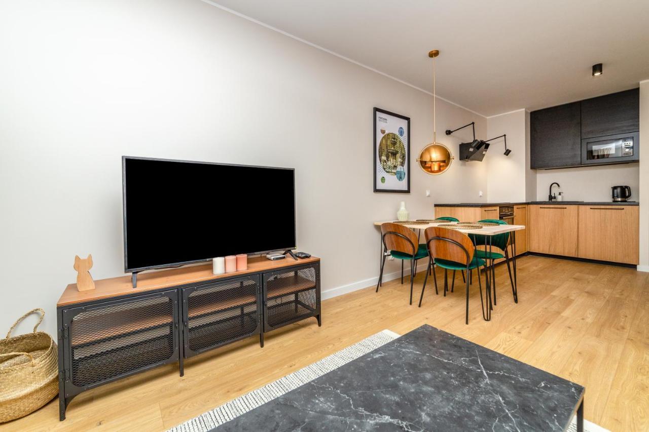 Pobookowane River View Apartments Гданск Екстериор снимка
