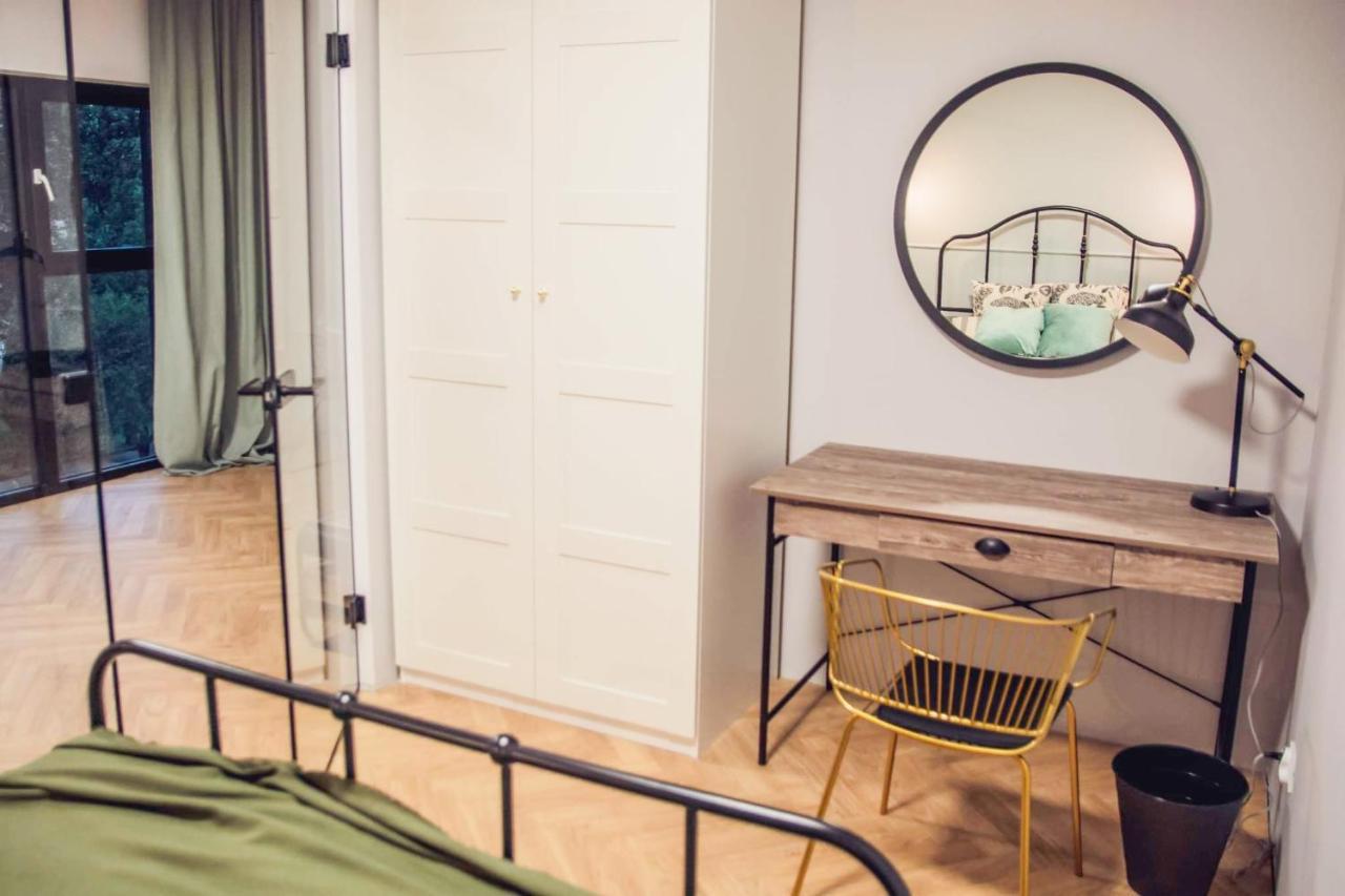 Pobookowane River View Apartments Гданск Екстериор снимка
