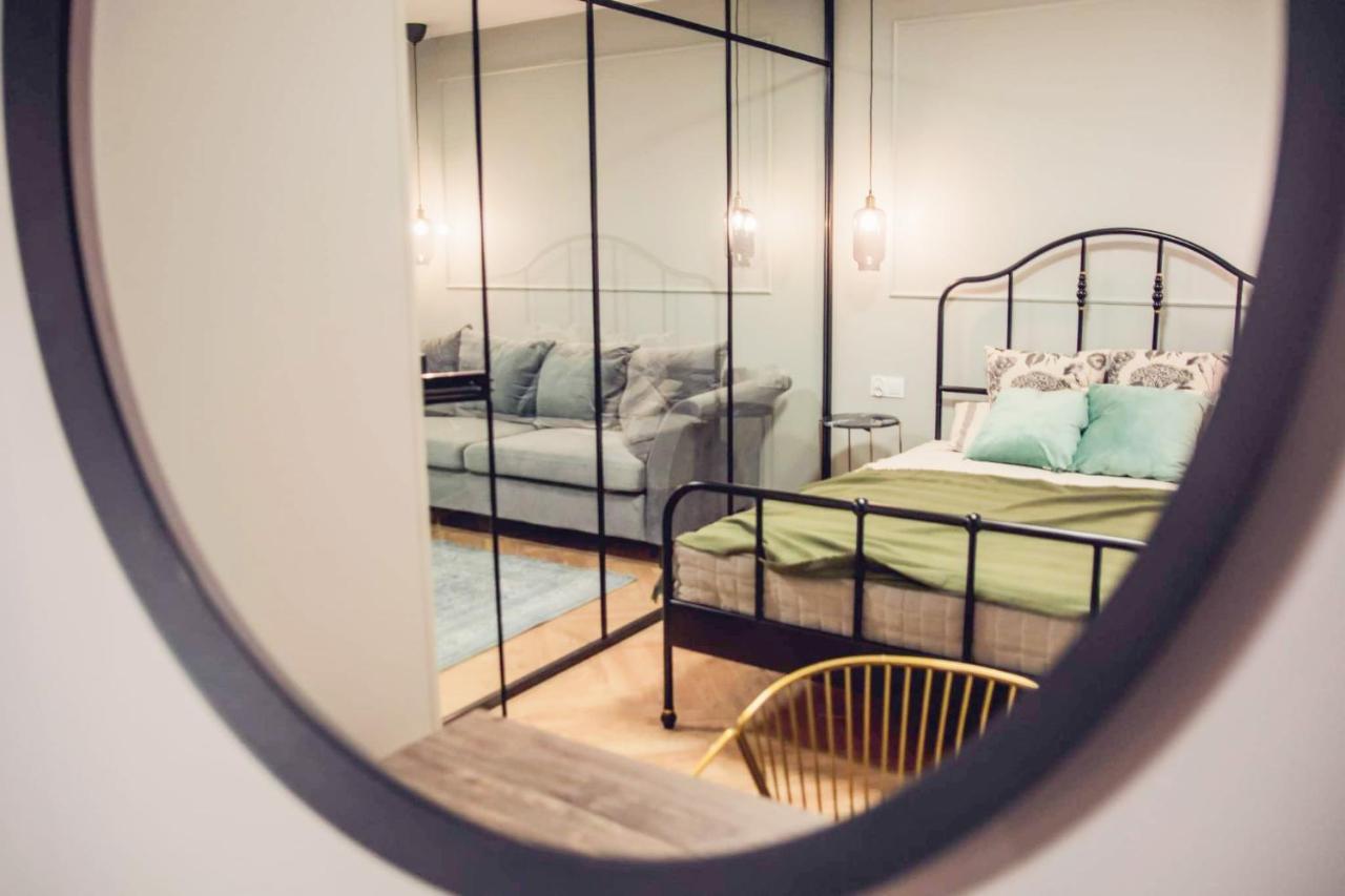 Pobookowane River View Apartments Гданск Екстериор снимка